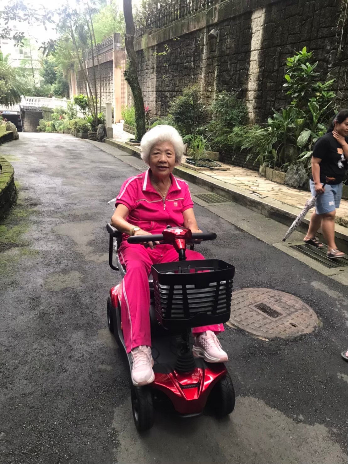 小型代步車讓我去市場好方便