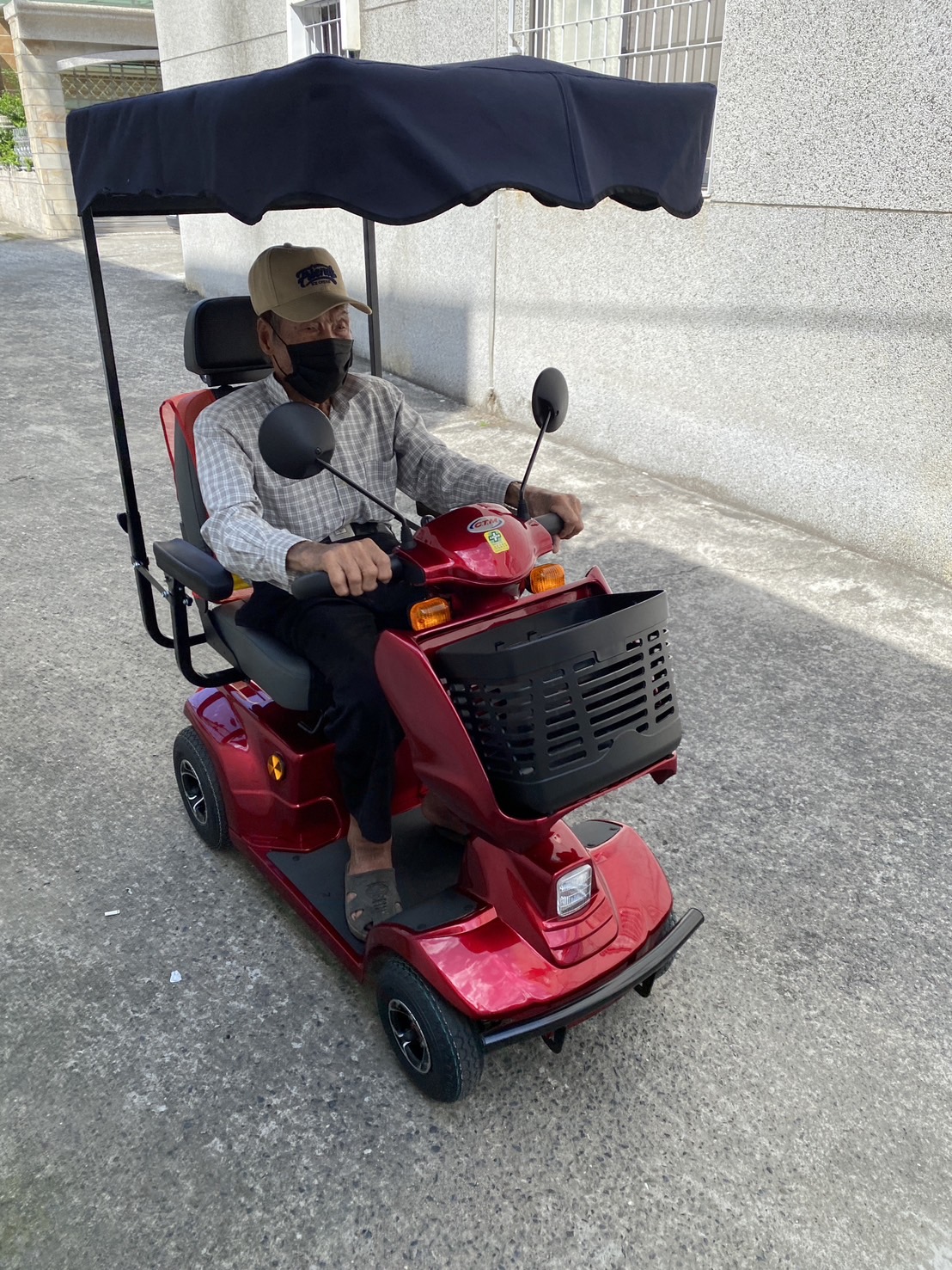 電動代步車讓我可以四處去逛逛