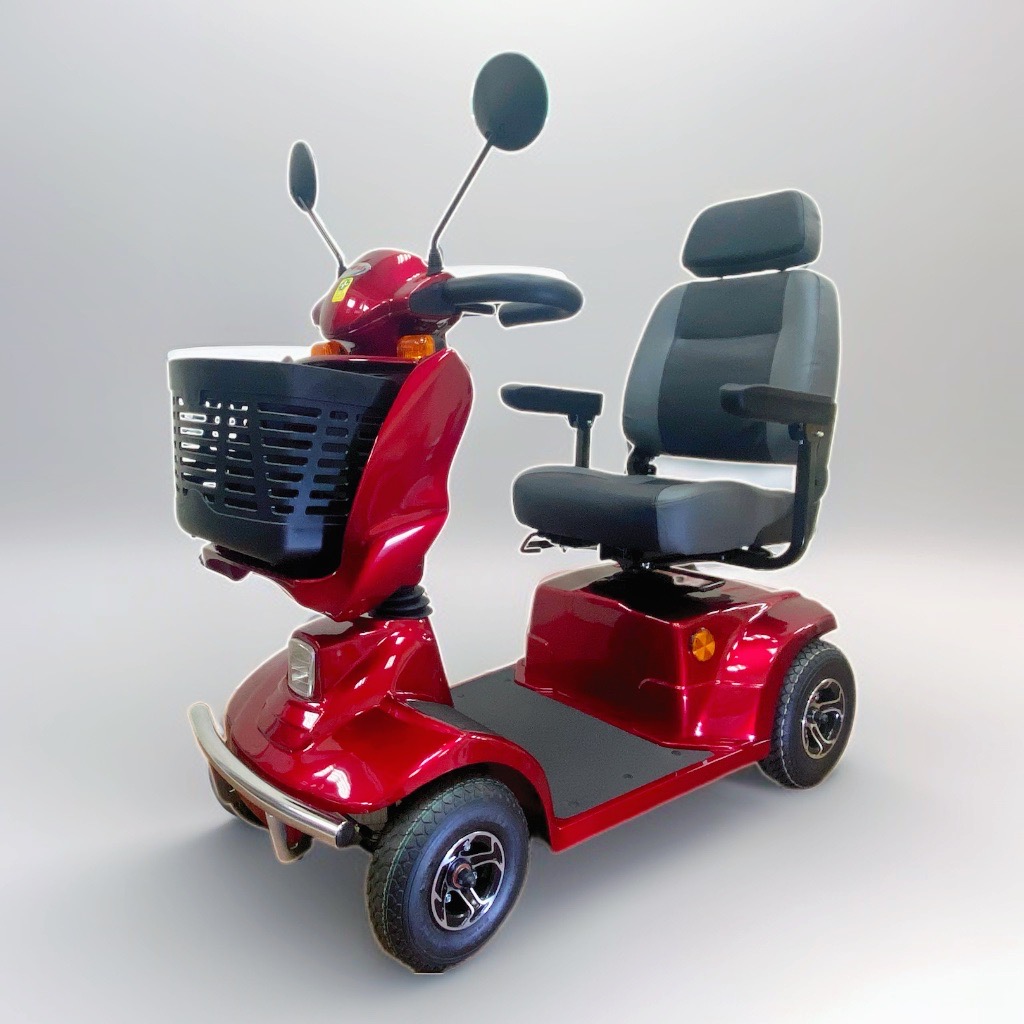 HS-580 中型電動代步車的正面外觀